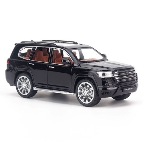 Modelīši TOYOTA LAND CRUISER LC300 1:24 ar gaismu un skaņu uz akumulatoriem Mēlns