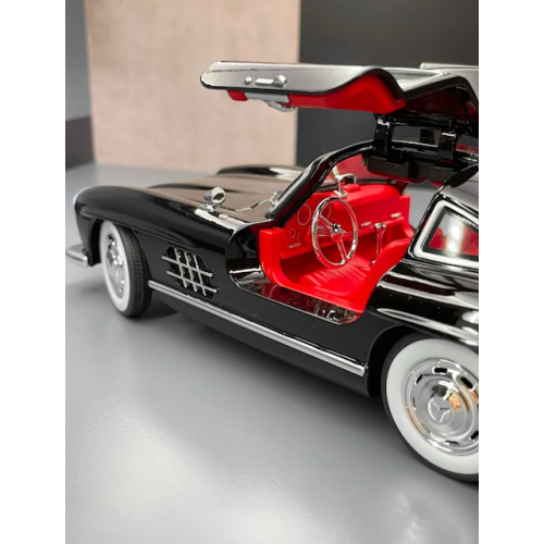 Машинка инерционная металлическая Mercedes-Benz 300 SL Black 1:24 со светом и звуком на батарейках Черный Машинка инерционная металлическая Mercedes-Benz 300 SL Black 1:24 со светом и звуком на батарейках Черный