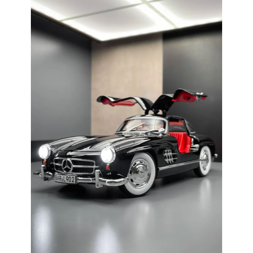 Машинка инерционная металлическая Mercedes-Benz 300 SL Black 1:24 со светом и звуком на батарейках Черный Машинка инерционная металлическая Mercedes-Benz 300 SL Black 1:24 со светом и звуком на батарейках Черный