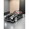 Машинка инерционная металлическая Mercedes-Benz 300 SL Black 1:24 со светом и звуком на батарейках Черный Машинка инерционная металлическая Mercedes-Benz 300 SL Black 1:24 со светом и звуком на батарейках Черный